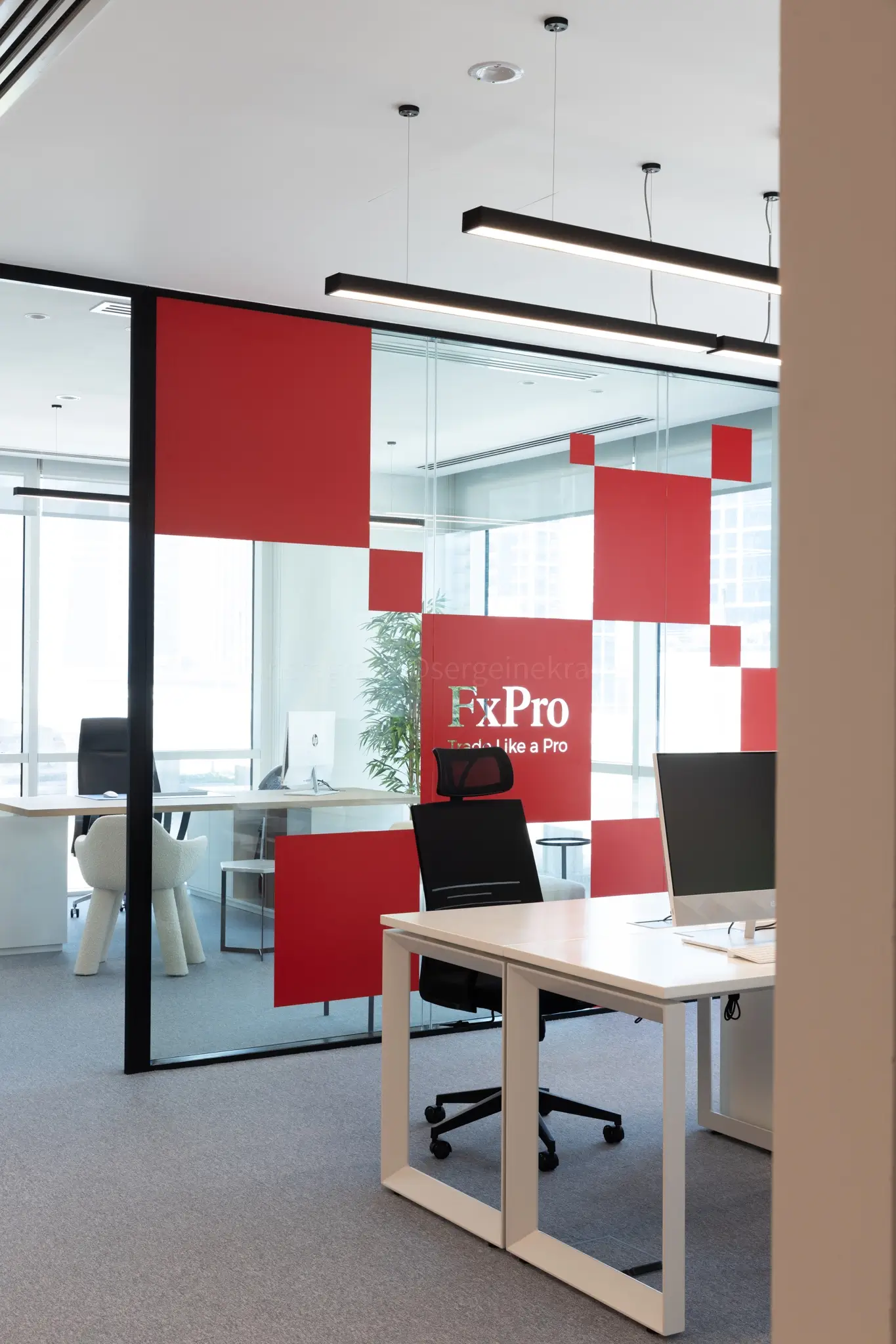 FxPro Dubai Office